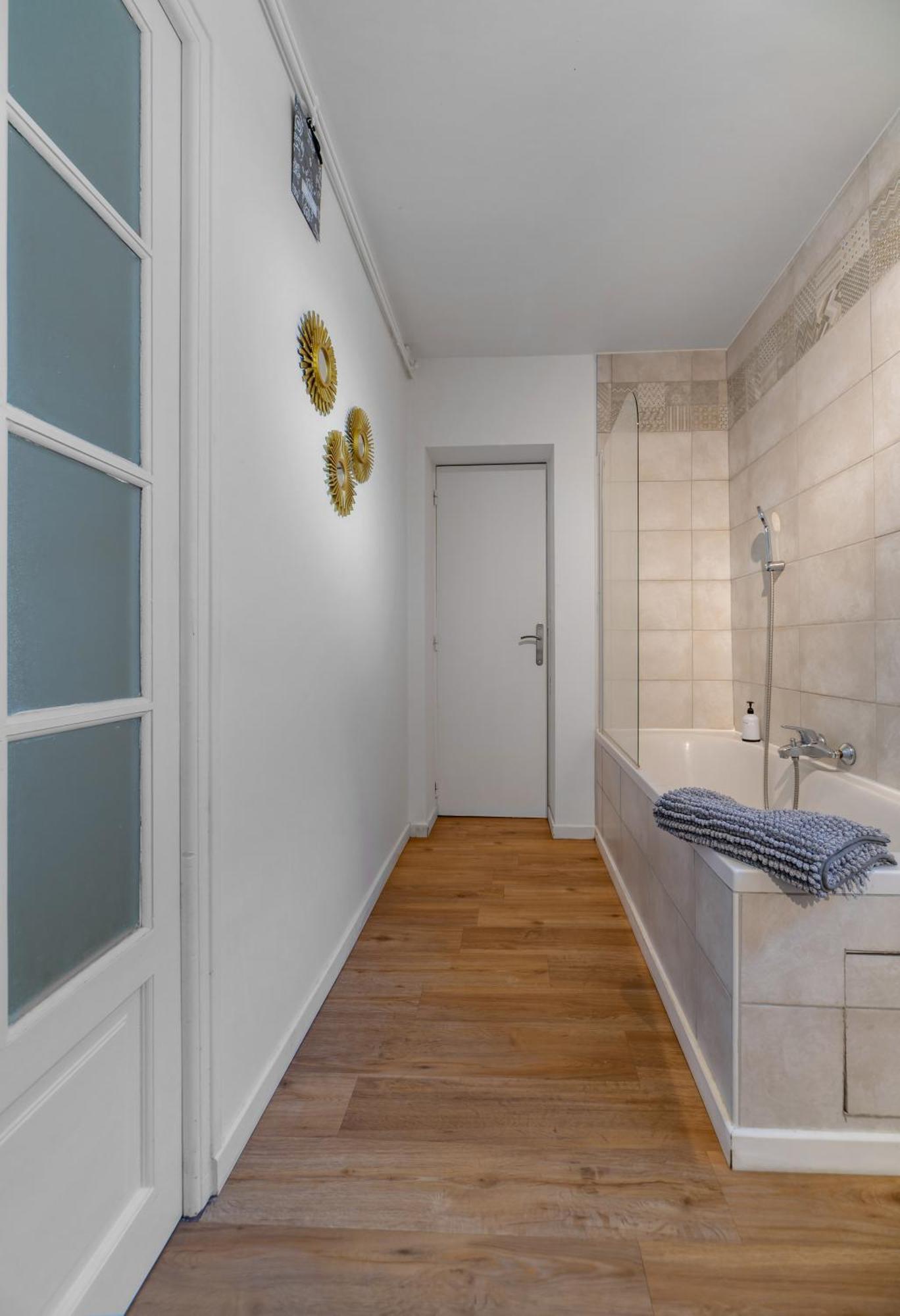 Le Celestin - Appartement 2 Chambres Avec Jardin En Centre Ville Vichy Ngoại thất bức ảnh
