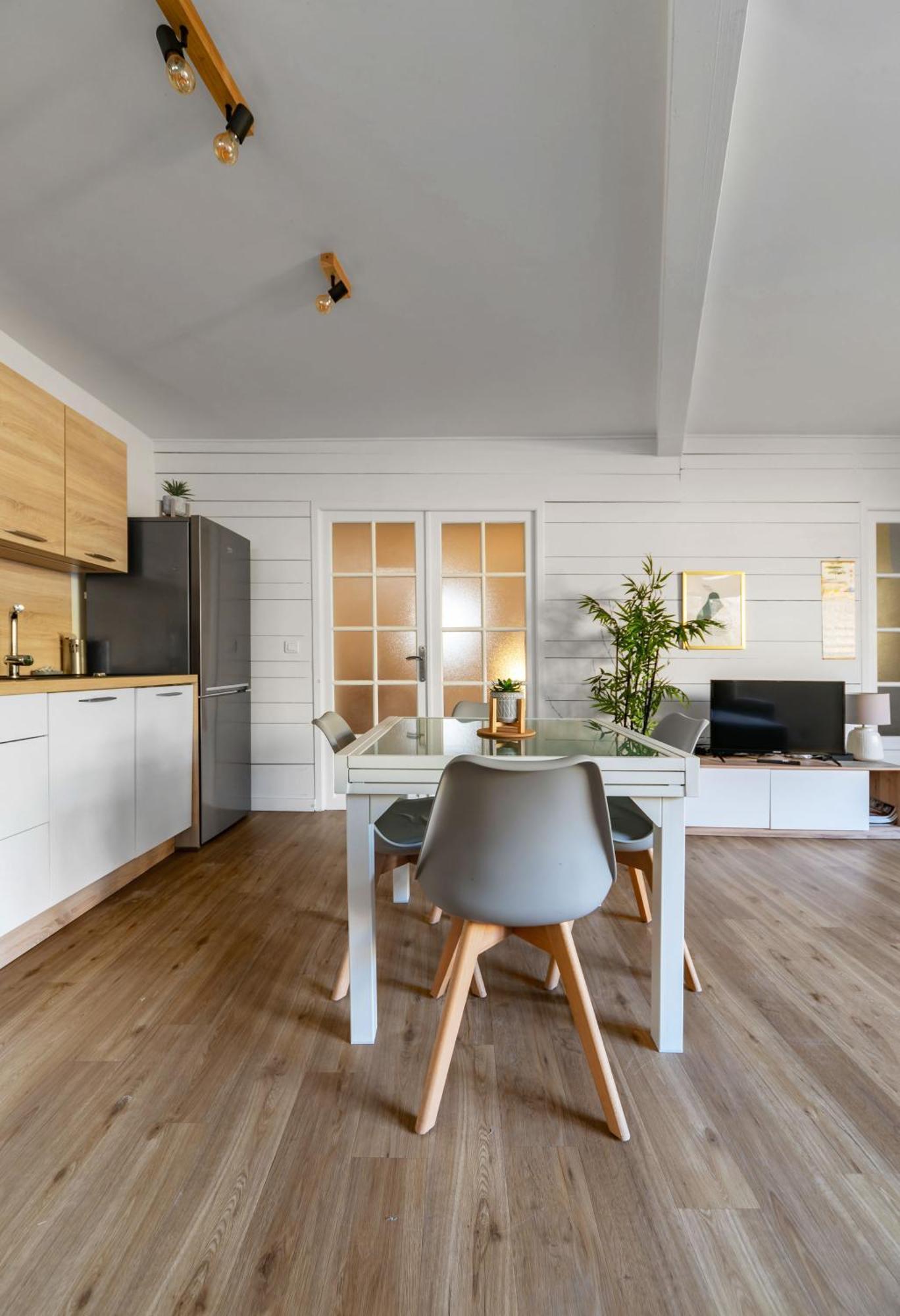 Le Celestin - Appartement 2 Chambres Avec Jardin En Centre Ville Vichy Ngoại thất bức ảnh